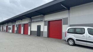 Grudziądz: Nowo wybudowana hala targowa świecie pustkami