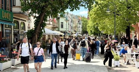 Polski kurort przeżywa oblężenie. Hotele mają lepszy sezon niż rok temu