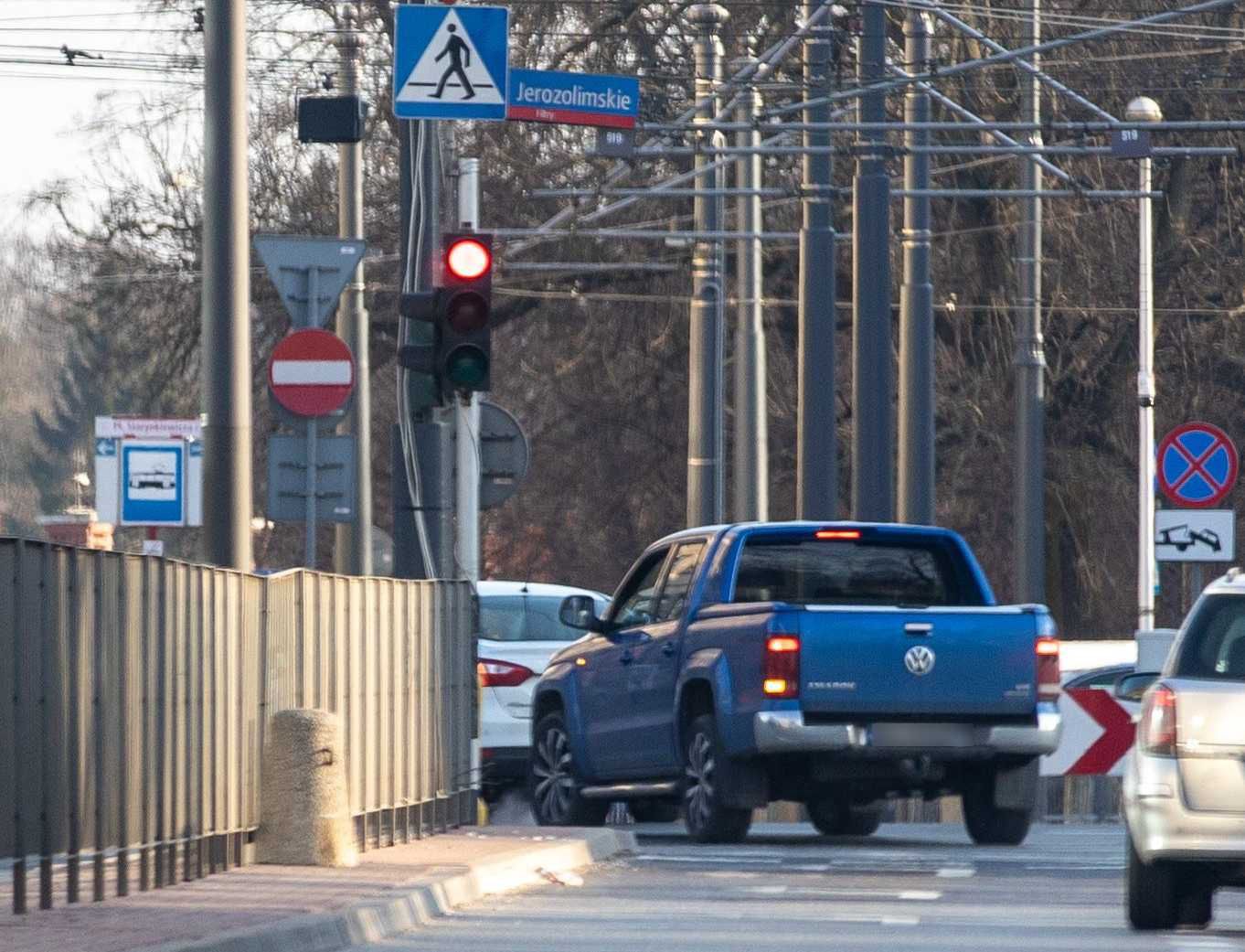 Antoni Królikowski zignorował sygnalizację świetlną i przejechał na czerwonym