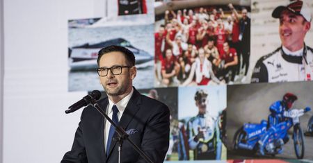 Rekord w wydatkach na sponsoring sportowy. "Stał się domeną spółek Skarbu Państwa"