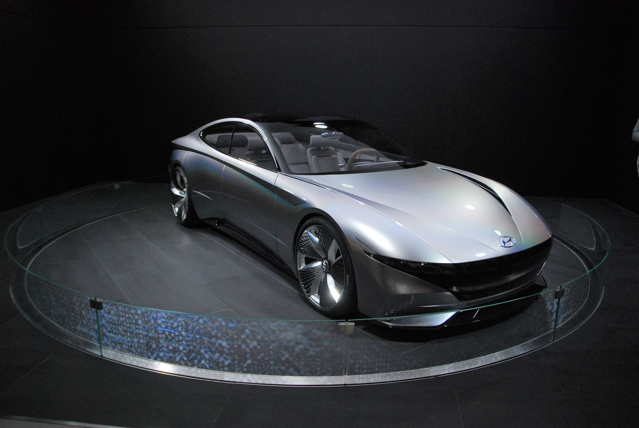 Hyundai Le Fil Rouge