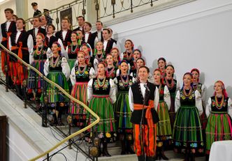 Zespół pieśni i tańca nie śpiewa, nie tańczy. Wirus zainfekował "Mazowsze"