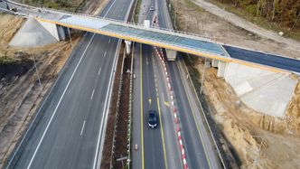 Budowa dróg nie wyhamowała. Na gwiazdkę 30 km nowych odcinków