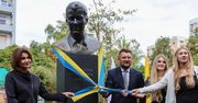 Żona i córki odsłoniły popiersie Krzysztofa Respondka w Katowicach