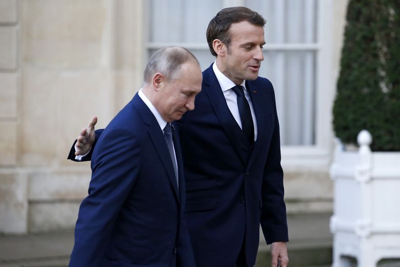 PARIS, FRANCE - DECEMBER 09: French President Emmanuel Macron welcomes Russian President, Vladimir Putin as he arrives at the Elysee Presidential Palace to attend a summit on Ukraine on December 09, 2019 in Paris, France. This quadripartite summit in the so-called ‘Normandy’ format is being held today in Paris to discuss the situation in Ukraine in the presence German Chancellor Angela Merkel, Ukrainian President Volodymyr Zelensky, French President Emmanuel Macron and Russian President Vladimir Putin. (Photo by Chesnot/Getty Images)