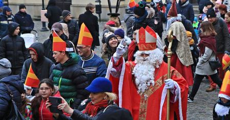 Orszak św. Mikołaja przejdzie w niedzielę ulicami Lublina [TRASA]