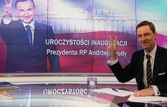 Krzysztof Ziemiec krytykowany za żartobliwe zdjęcie à la Andrzej Duda