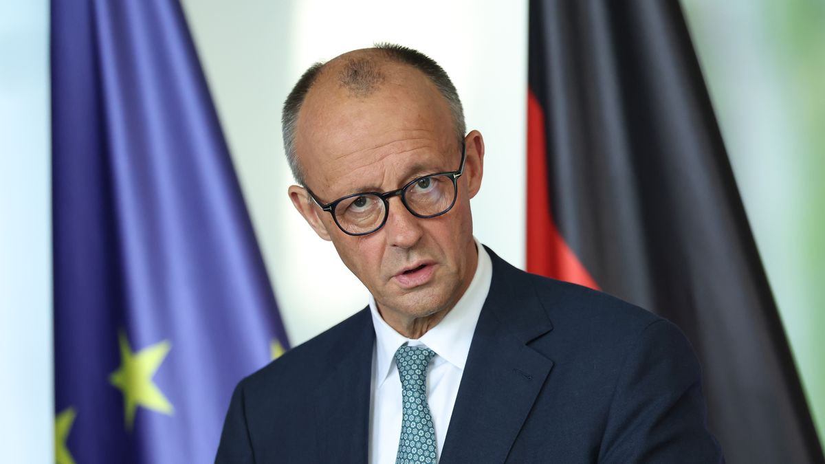 BERLIN, GERMANY - JULY 28: German Chancellor Friedrich Merz speaks to the media following a meeting of the federal security cabinet over the situation in Gaza on July 28, 2025 in Berlin, Germany. Germany is seeking to persuade Israel to do more to ease the humanitarian plight of the people in Gaza. (Photo by Sean Gallup/Getty Images)