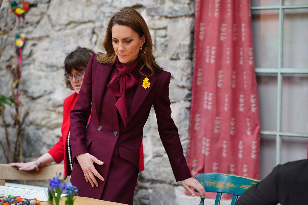 Kate wybrała kolor dojrzałej śliwki