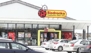 Nowy system na parkingach Biedronki. Oto na czym polega