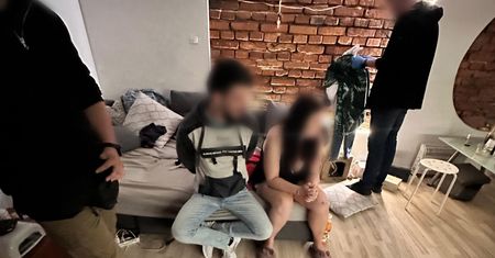 Świętował zaręczyny z ukochaną. Nagle zabrała go policja