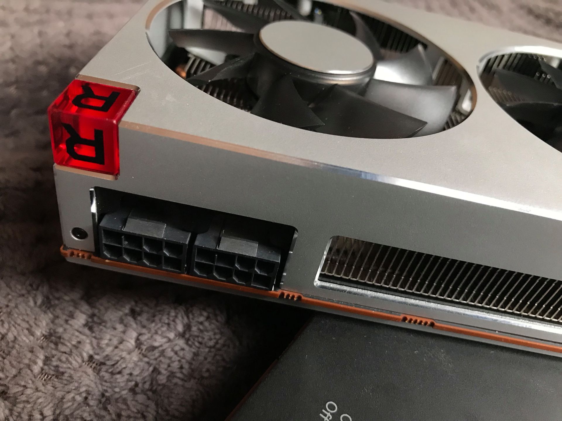AMD Radeon VII – test. Czy GeForce RTX 2080 ma się czego obawiać? 5