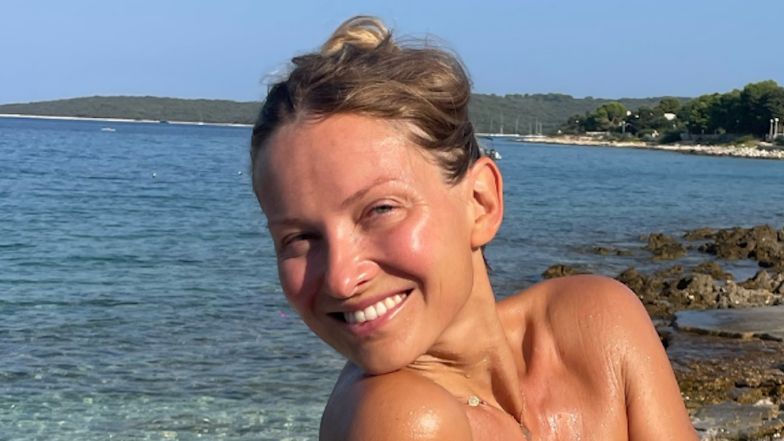 Joanna Moro topless na wakacjach