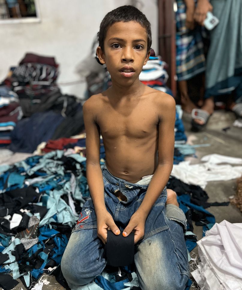 Praca dzieci w szwalniach to w Bangladeszu częsty widok