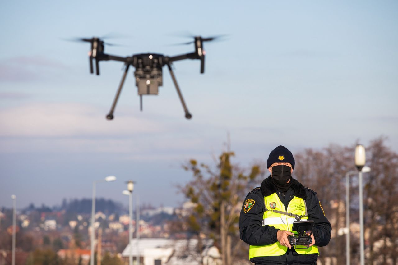 Bielsko-Białą. dzięki dronowi udało się namierzyć truciciela.