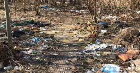Nie pomogła grudniowa interwencja straży miejskiej. Teren nie został uprzątnięty
