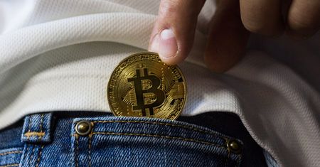 Turcja szuka założyciela giełdy kryptowalut. Miał zabrać 2 mld dolarów i uciec do Albanii