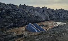 Koparka runęła do wody. Niebezpieczny wypadek w Ustce