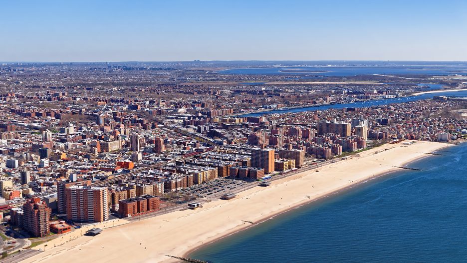 Niektóre z plaż na Long Island zostały zamknięte 
