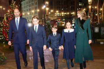 Królewskie kartki świąteczne 2025. Stawiają na delikatność