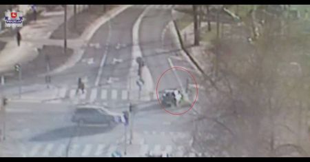 Potrącił kobietę na przejściu i… pojechał na zakupy (WIDEO)