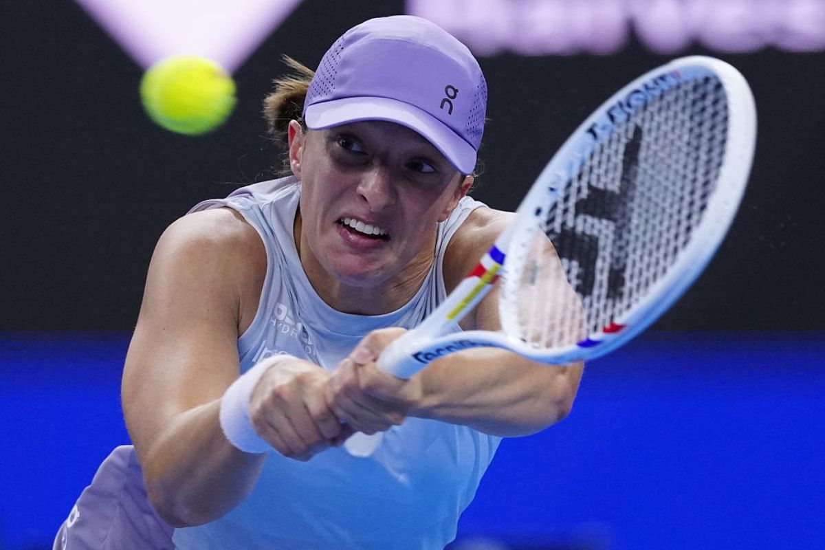 Ciężka przeprawa Świątek z Navarro. Przegrana po dramacie