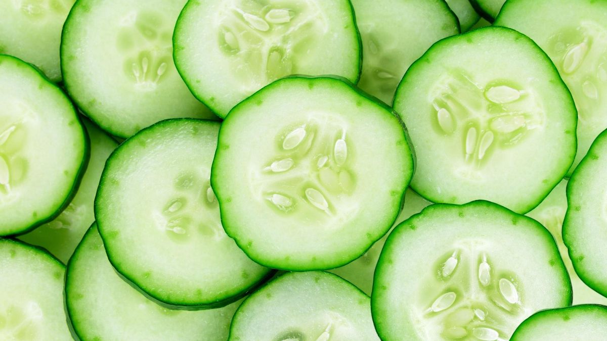 Ogórki obieraj od jasnej strony. Nie będą gorzkie