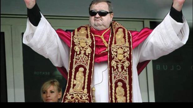 Rezygnacja papieża poruszyła Internet. Zobaczcie najlepsze memy 1