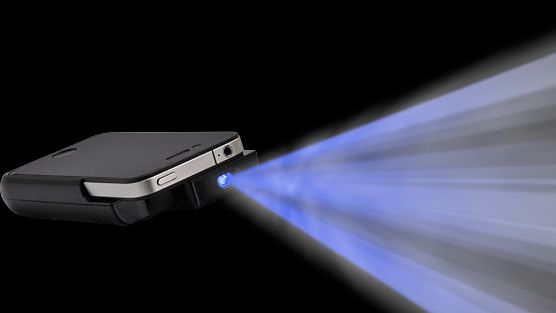 Projektor, bateria i obudowa w jednym! 1