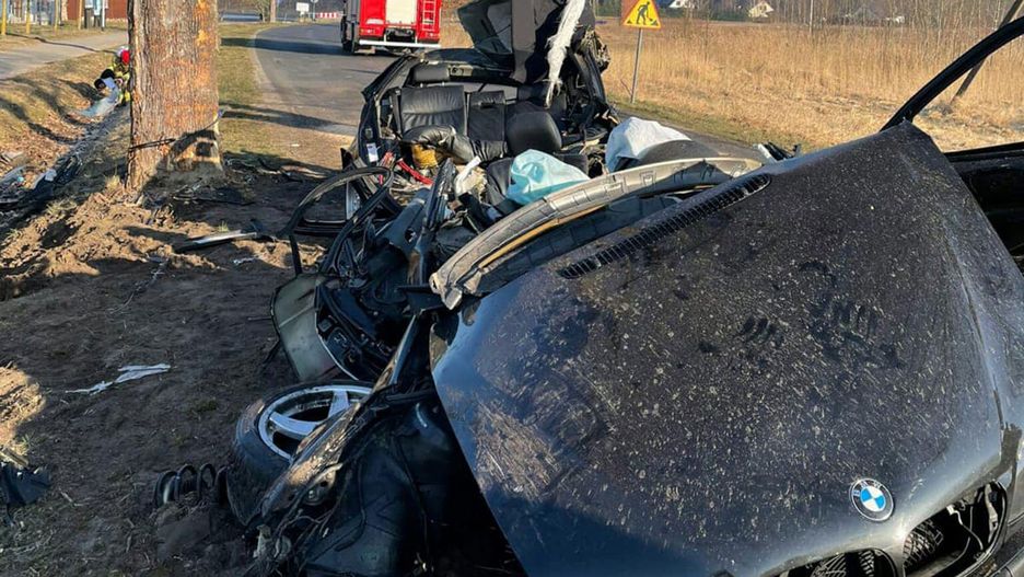 Tragedia pod Trzcianką. Nie żyje trzech 22-latków