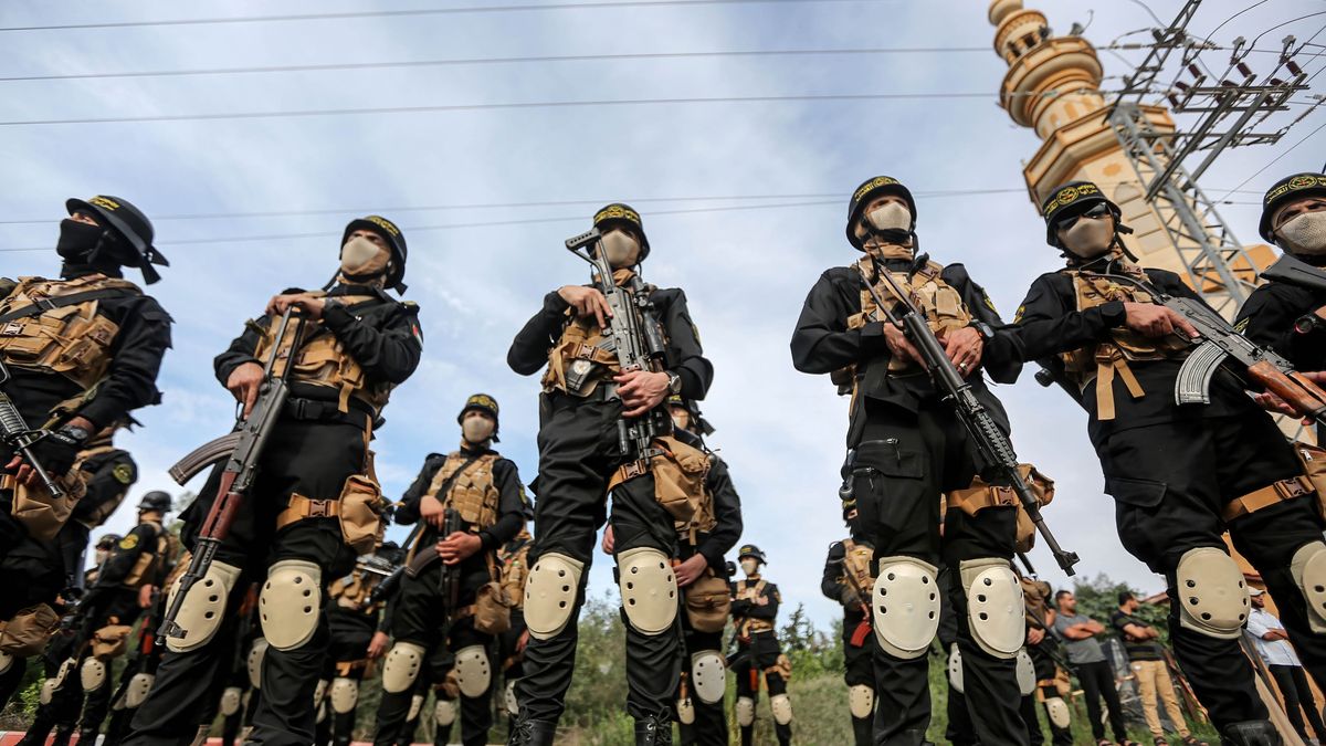 GAZA, PALESTINE - 2023/10/04: Members of the Al-Quds Brigades, the military wing of the Islamic Jihad movement, participate in an anti-Israel military parade on the occasion of the 36th anniversary of the founding of the movement in Gaza City. (Photo by Yousef Masoud/SOPA Images/LightRocket via Getty Images)