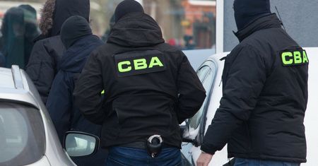 CBA do likwidacji, ale papiery zostają. Co się dzieje ws. korupcji w szpitalu senatora KO?