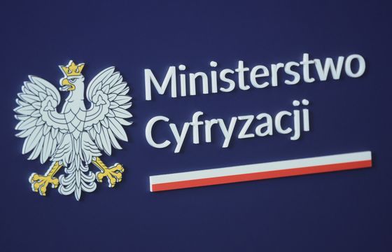 Resort cyfryzacji unieważnił wyniki przetargu mediowego. Trzy dni po wyborze zwycięzcy