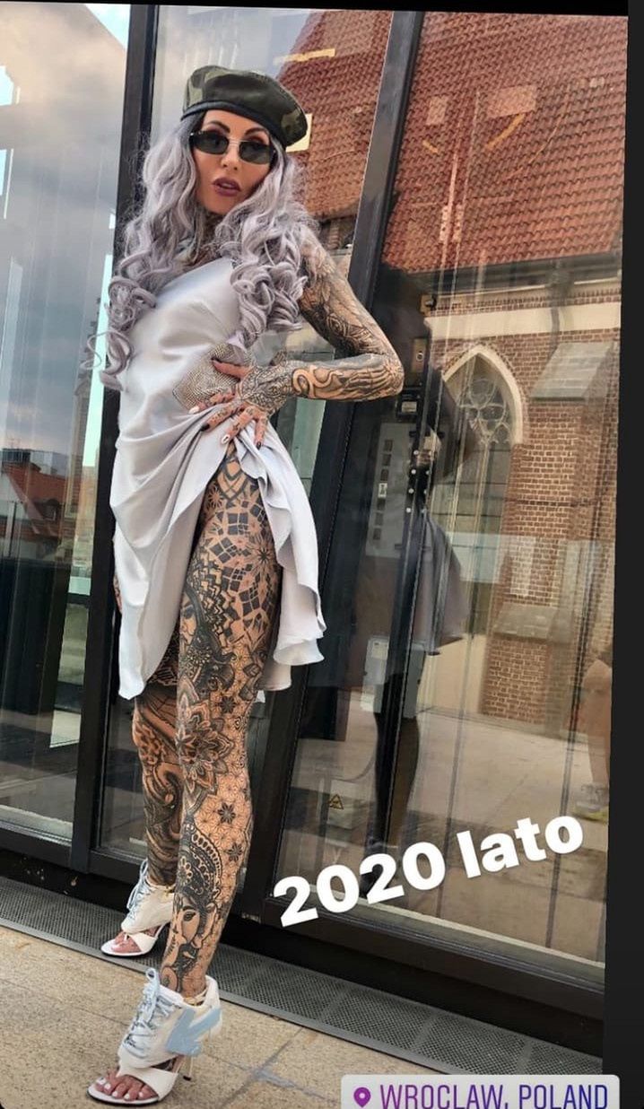 Metamorfoza Ady z "Królowych życia"