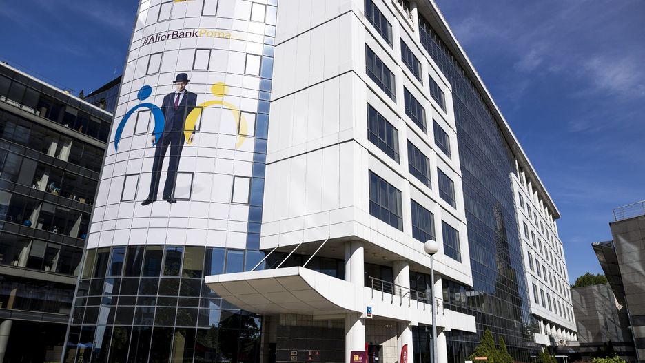 Agencja ratingowa Standard &amp; Poor’s Global Ratings potwierdziła długoterminową i krótkoterminową ocenę ratingową Alior Banku na dotychczasowym poziomie oraz utrzymała pozytywną perspektywę ratingową.
