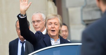 Paul McCartney w metrze. Słynny muzyk korzysta ze środków transportu publicznego