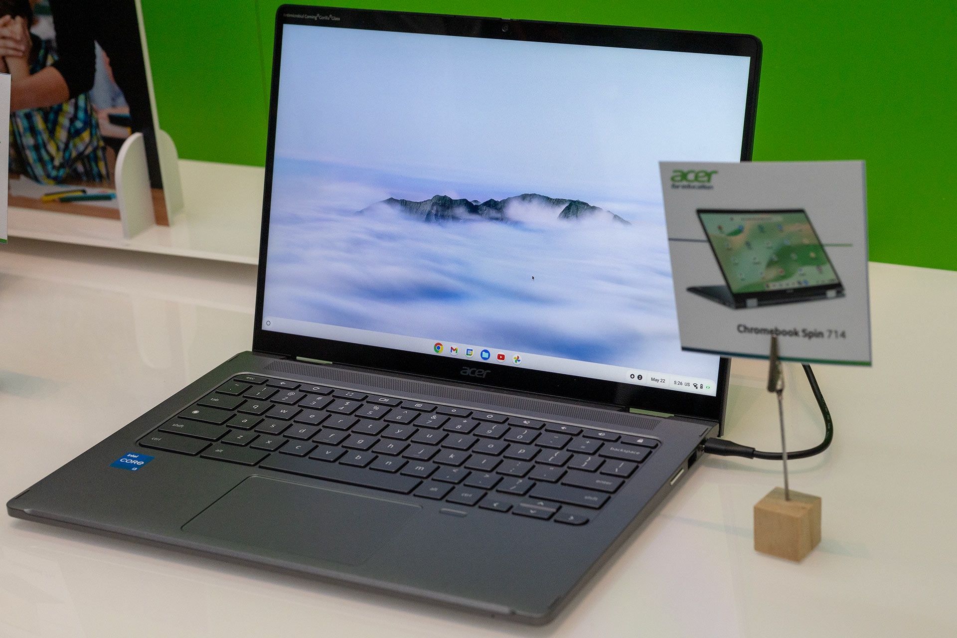 Acer Spin 714 pokazany na premierze
