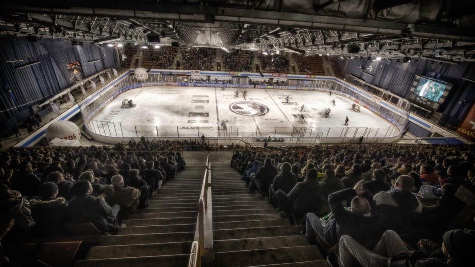 Hokej w Gdańsku idzie w odstawkę? Derby na hali rezerwowej