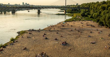 Warszawa. Miasto zaprasza na szereg letnich atrakcji nad Wisłą