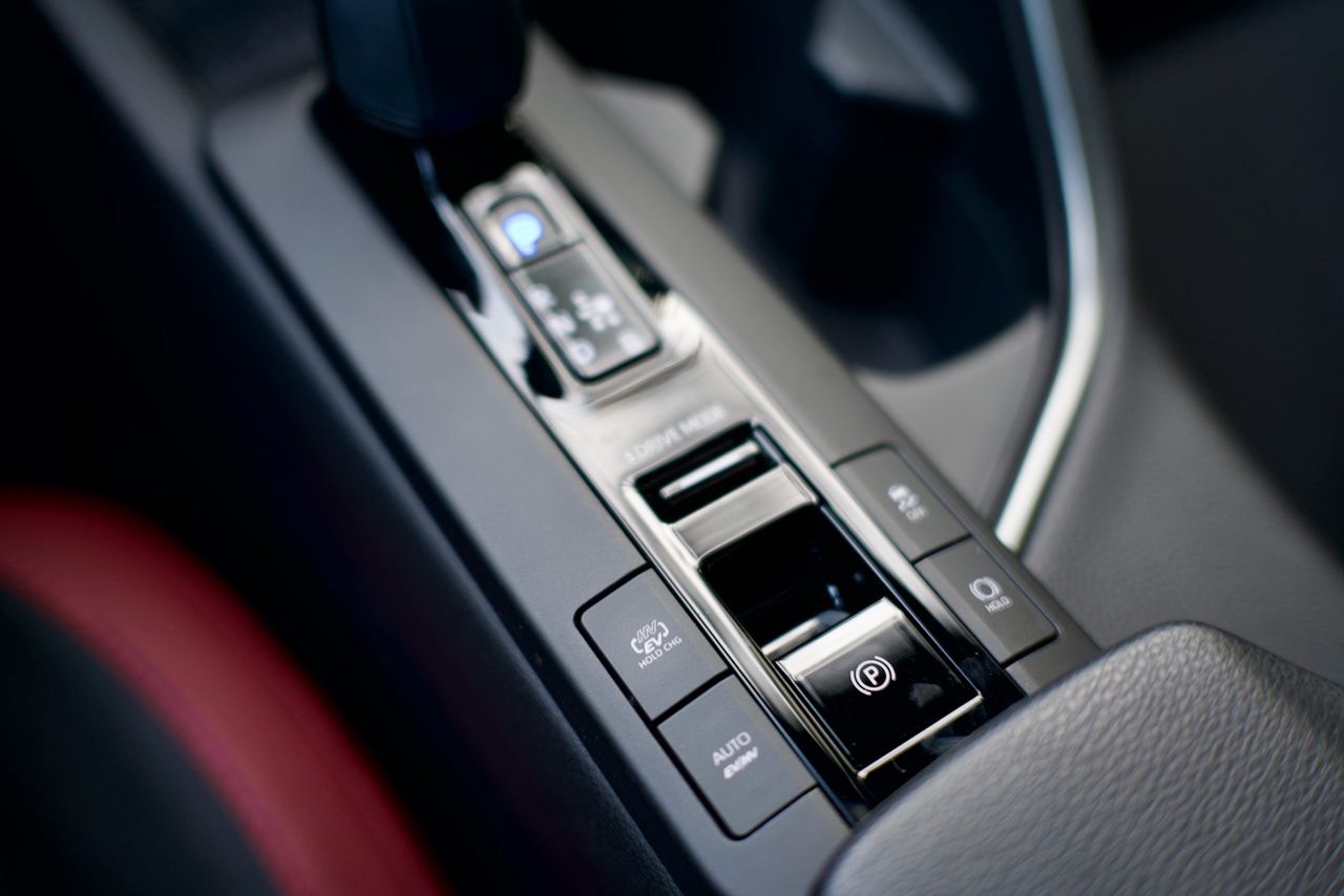 Toyota C-HR Tokyo Edition