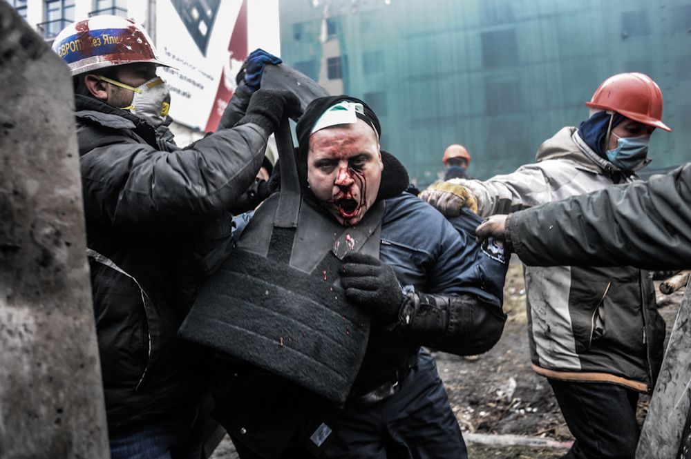Fotoreporter Jakub Szymczuk opowiada o pracy na Majdanie 2