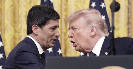 Nominat Trumpa zaprzysiężony na szefa Fed. "Nie patrz na mnie"