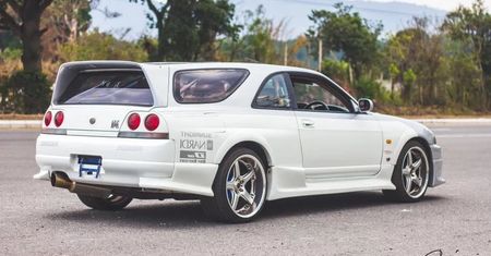 Nissan Skyline R33 z nadwoziem kombi na sprzedaż. JDM surowy jak tuńczyk w sushi