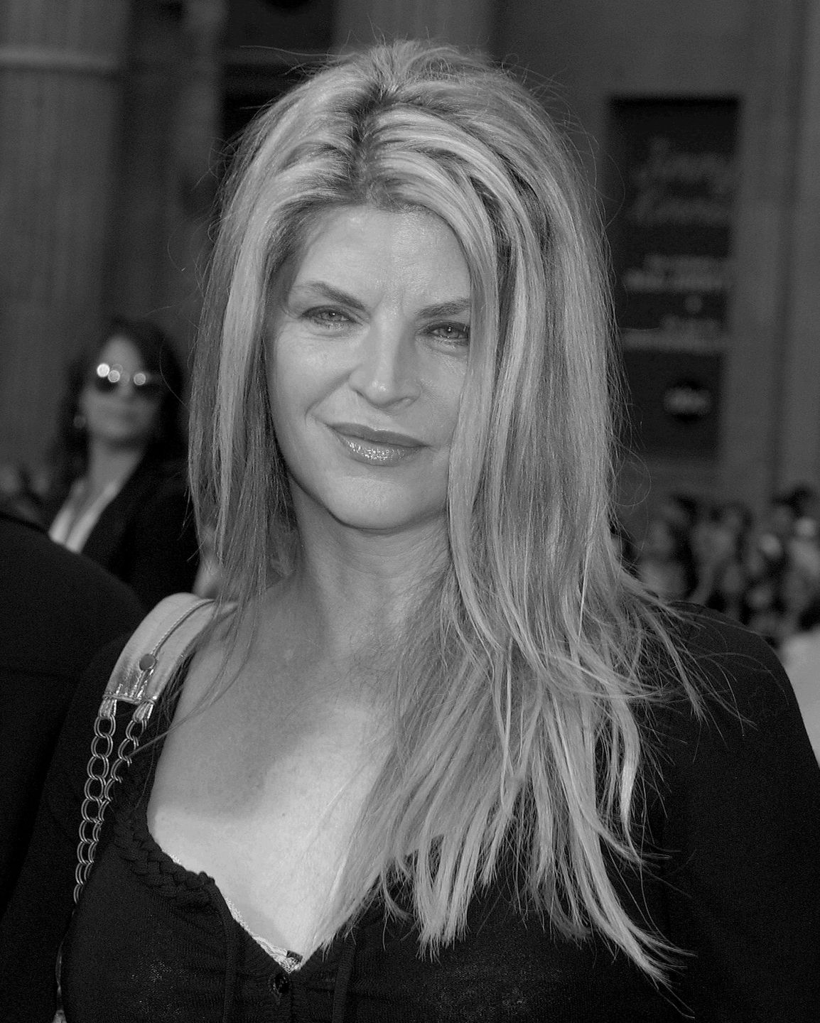 "Mission: Impossible III" Fan Screening - ArrivalsKirstie Alley at the Grauman's Chinese Theatre in Beverly Hills, California (Photo by Gregg DeGuire/WireImage)Gregg DeGuirelong hair, smiling, straight hair, blonde, Film, Other Film Events