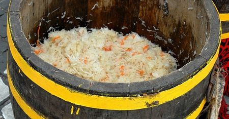 Jedz zawsze w duecie. Waga pójdzie w dół, a jelita będą pracować na maksa