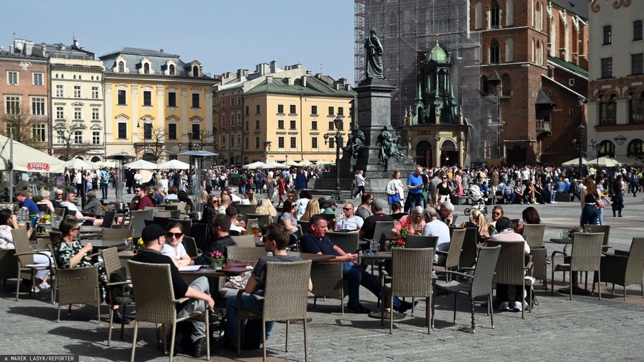 Klient jest oburzony ceną wody w krakowskiej kawiarni