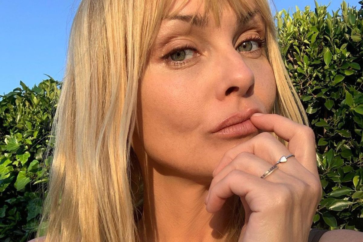 Izabella Scorupco świętuje urodziny córki. Julia to kopia sławnego taty