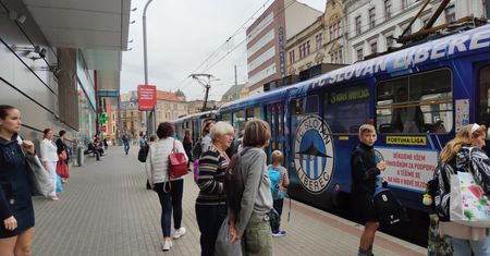 Czesi wracają do maseczek. Jeszcze kilka dni temu epidemia była tam niemal niewidoczna