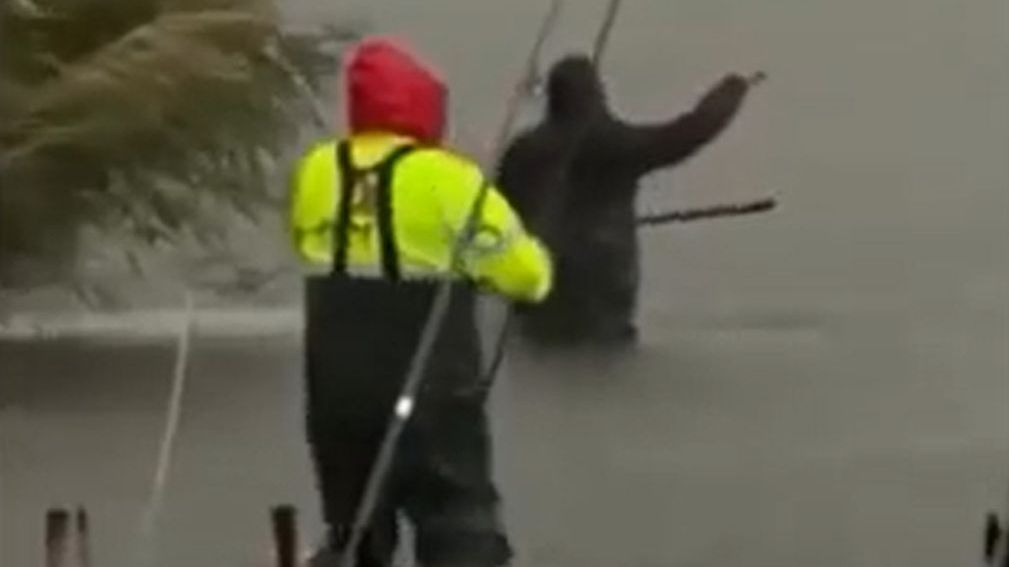 Wędkarze mieli bardzo dużo szczęścia. Spotkanie z burzą mogło skończyć się tragicznie