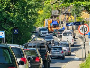 Gigantyczny korek w Zakopanem spowodowany prze śmieciarkę. Kierowcy załamani
